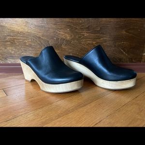 Everlane Black Clogs 9.5